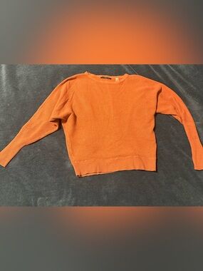 T Tahari Orange Crewneck Sweater - Women